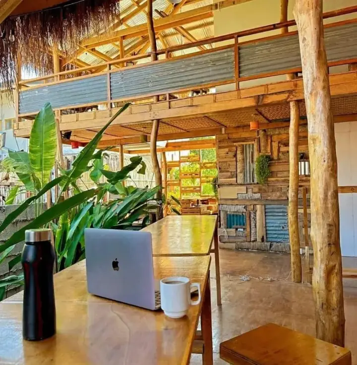 Angelicaβs Hostel